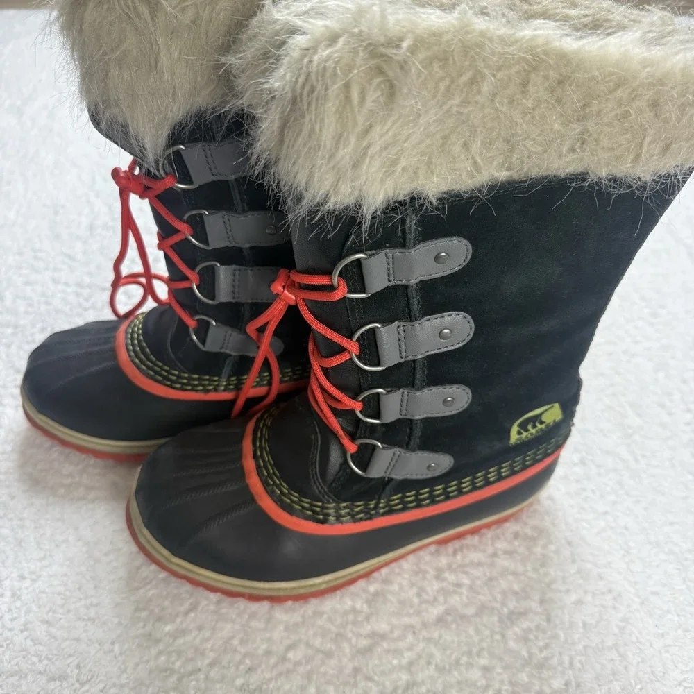 Sorel Joan of Artic Waterproof Boots Orange Black Faux Fur size‎ 5 Youth/ 7 WMN
